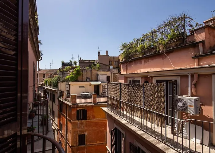 Lovely With Balcony In Campo De' Fiori Apartment Rom