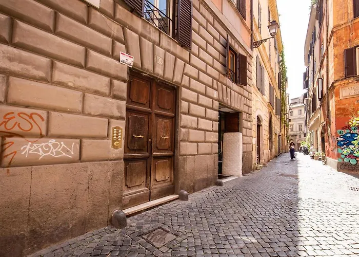 Lovely With Balcony In Campo De' Fiori Apartment Rom